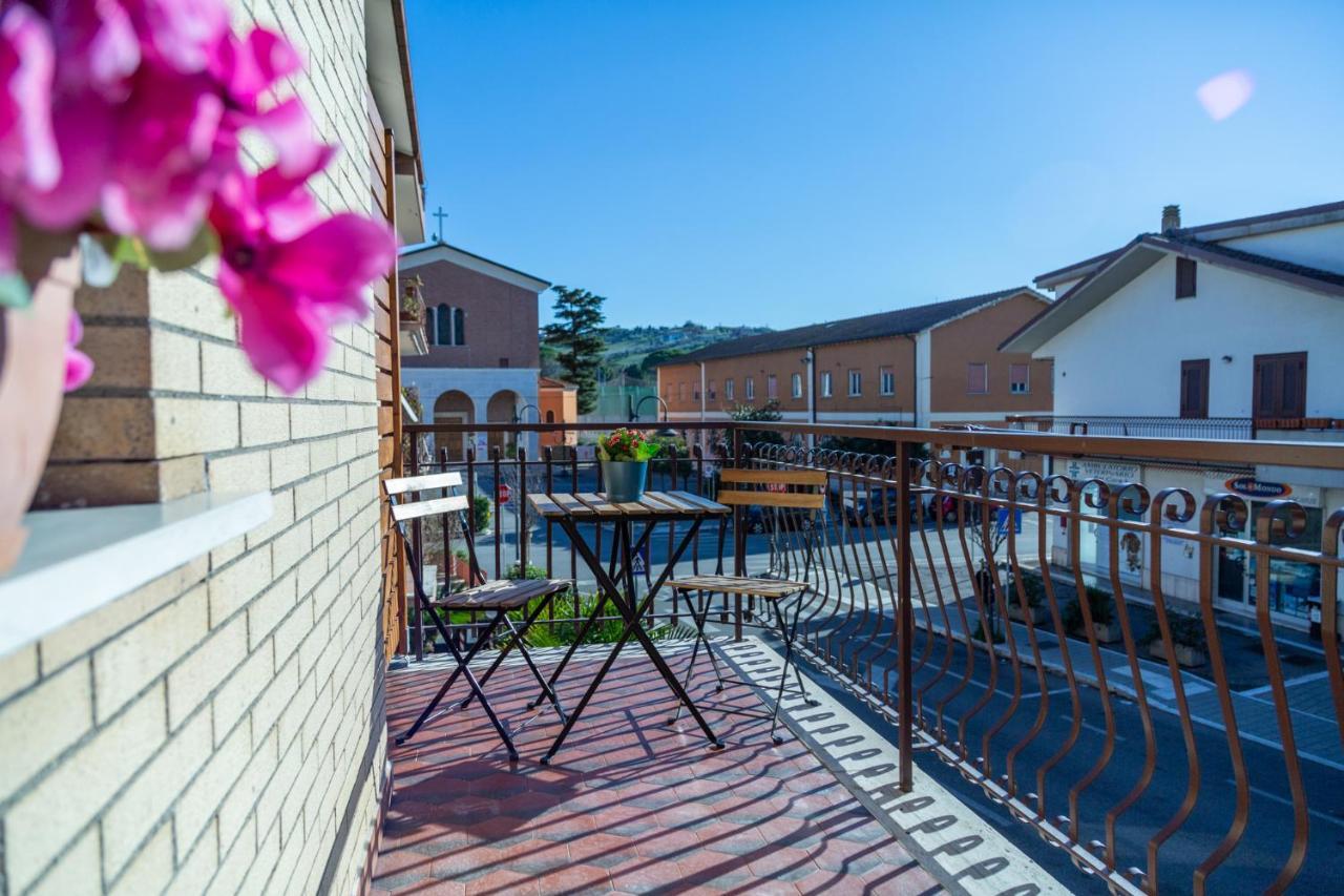 Locazione Turistica A Monterotondo 호텔 몬테로톤도 외부 사진